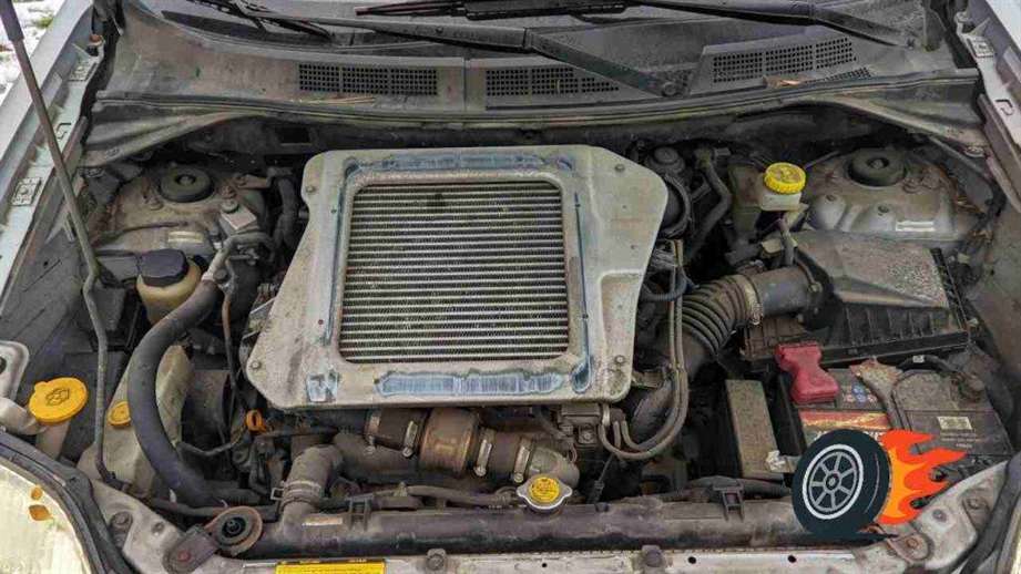 naftovy motor auto_1