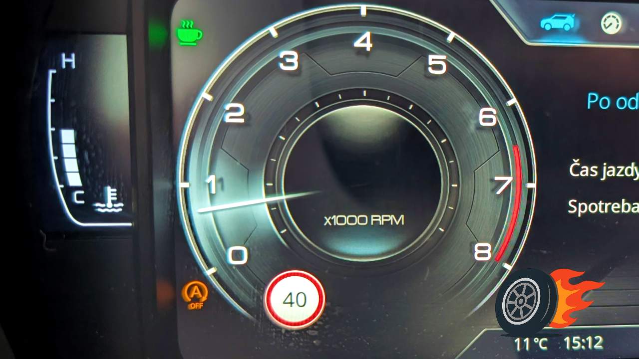 otacky motora teplota motora