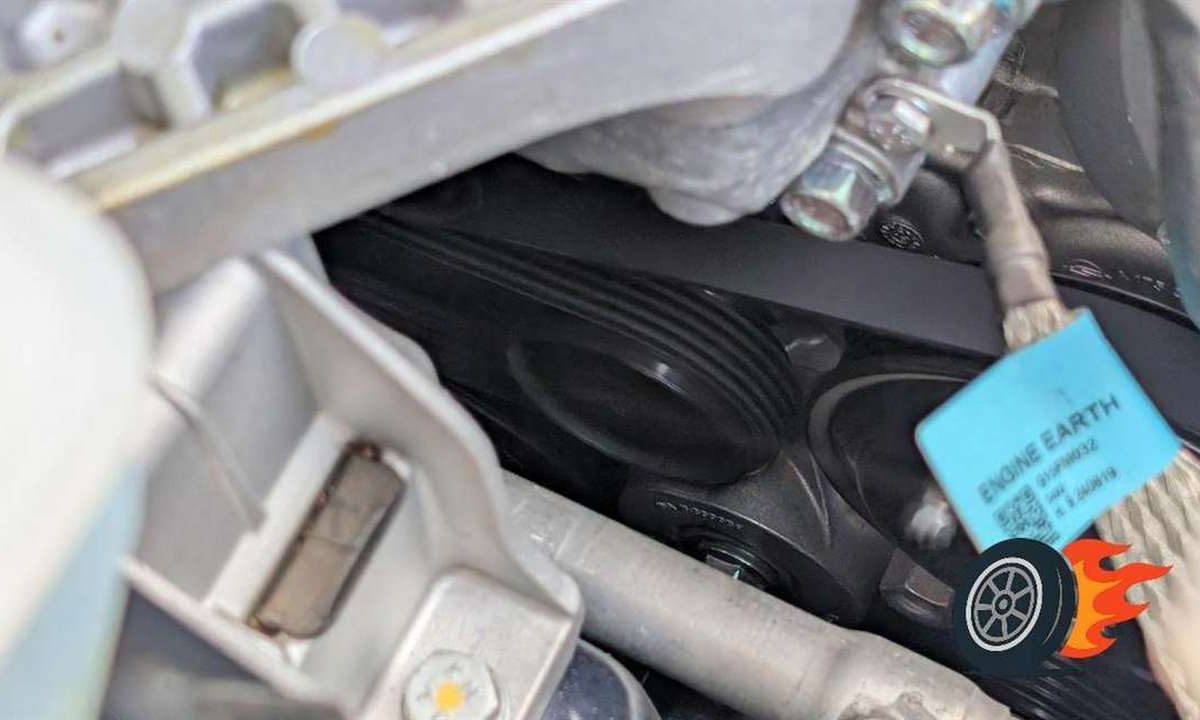 remen motor auta drážkovaný klinový remeň