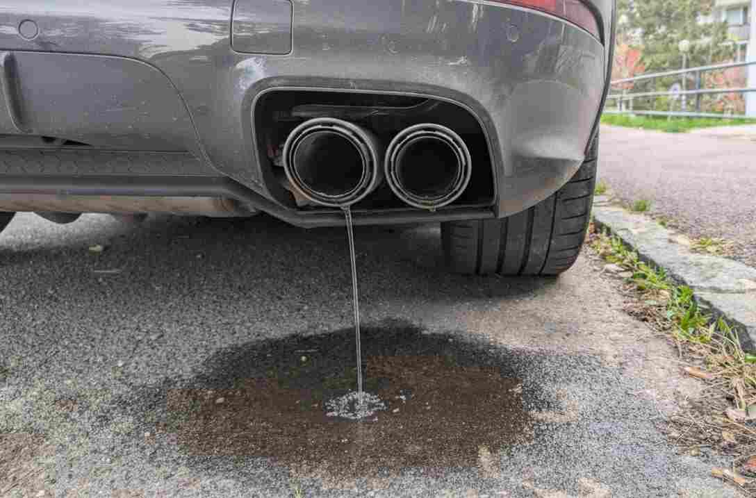 Kondenzácia vody vo výfuku auta pri studenom štarte