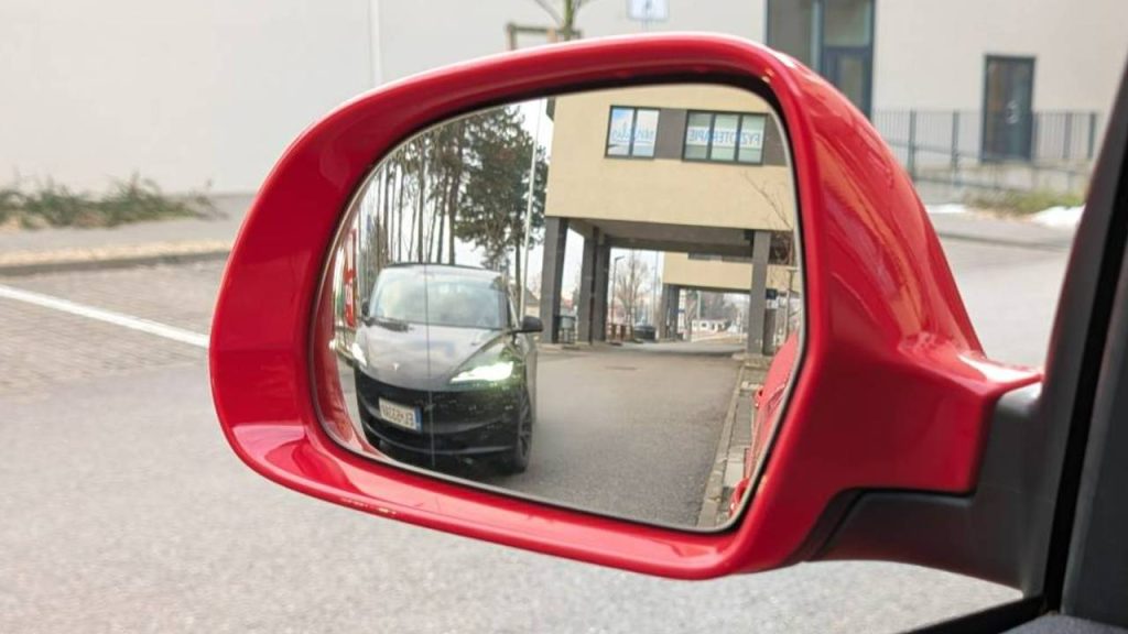 spravne nastavenie spatneho zrkadla na aute