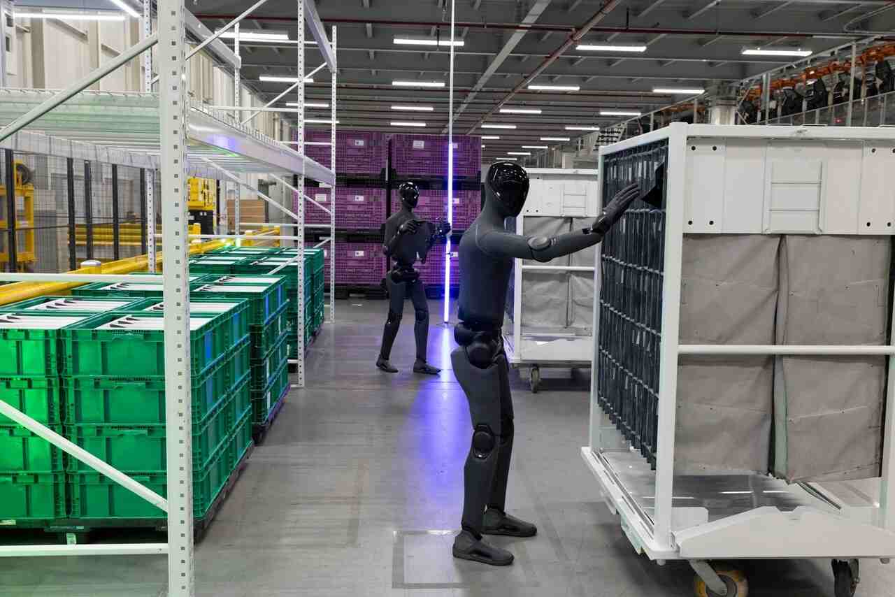 Figure 03 robot v BMW fabrike pracuje