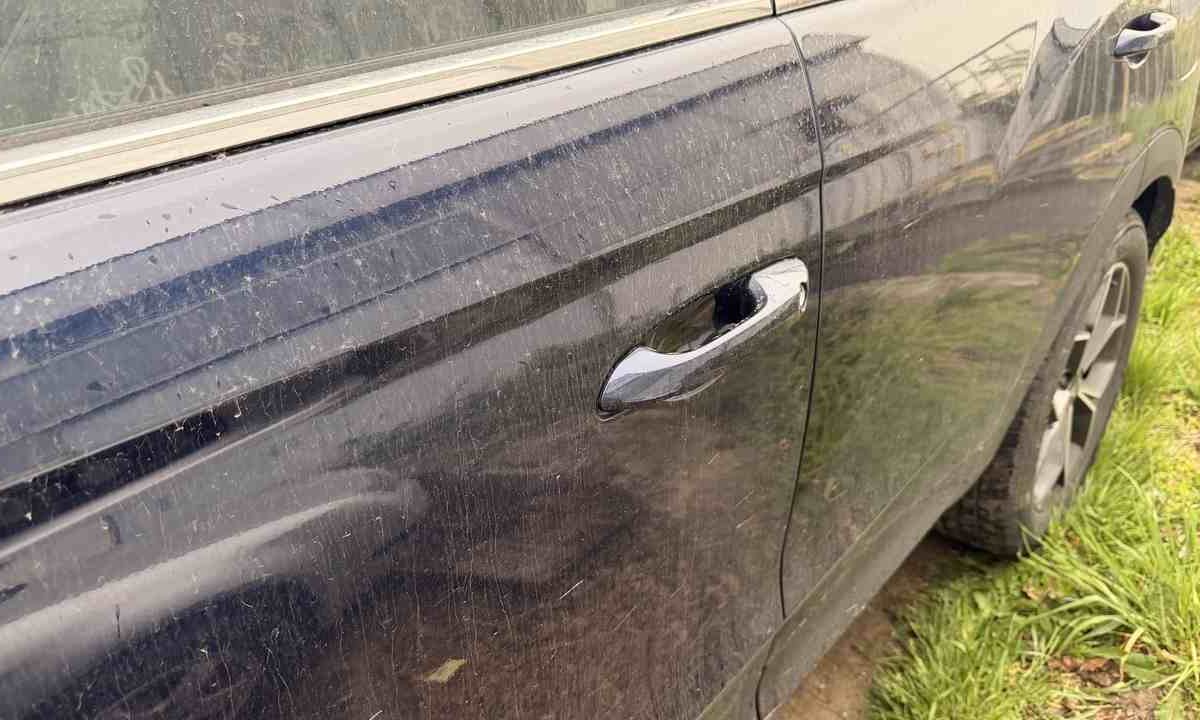 auto saharsky prach