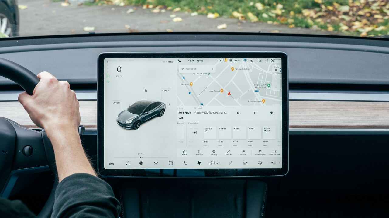 palubny pocitac auto velka obrazovka