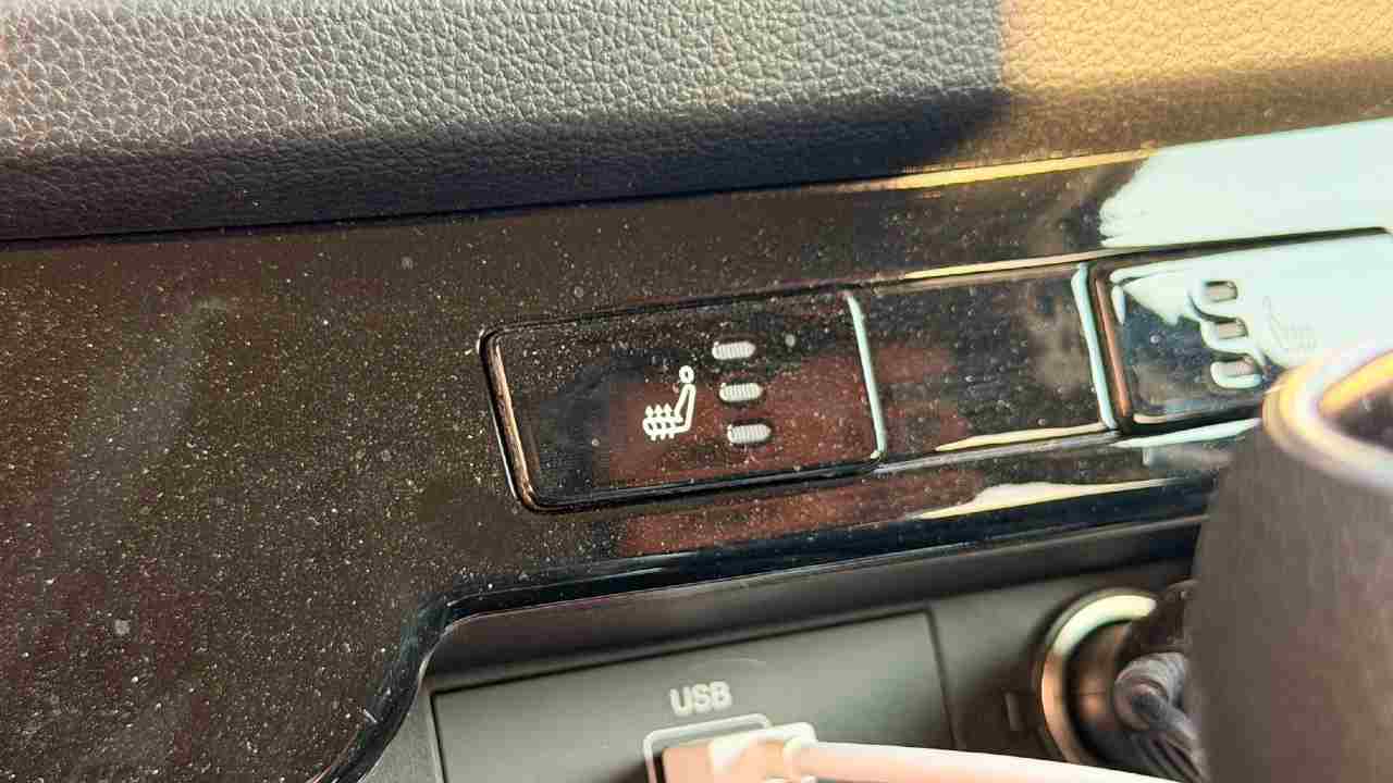 Čo chcú vodiči vo svojom ďalšom aute najviac? Vyhrievané sedadlá porazili parkovacie senzory aj pohon 4×4