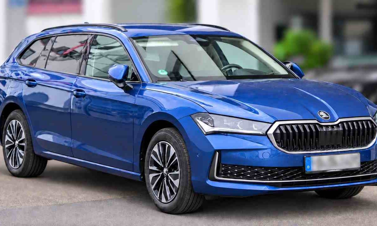 Skoda superb IV.jpg