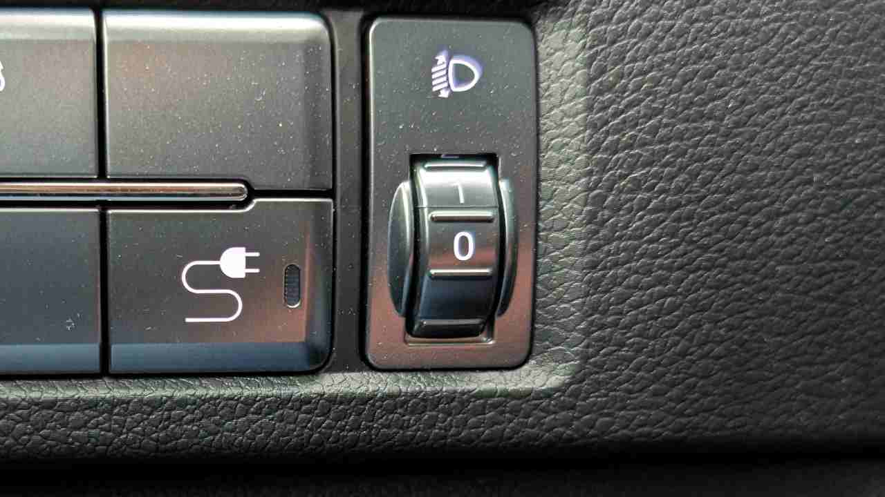 Spravny sklon svetiel auto.jpg