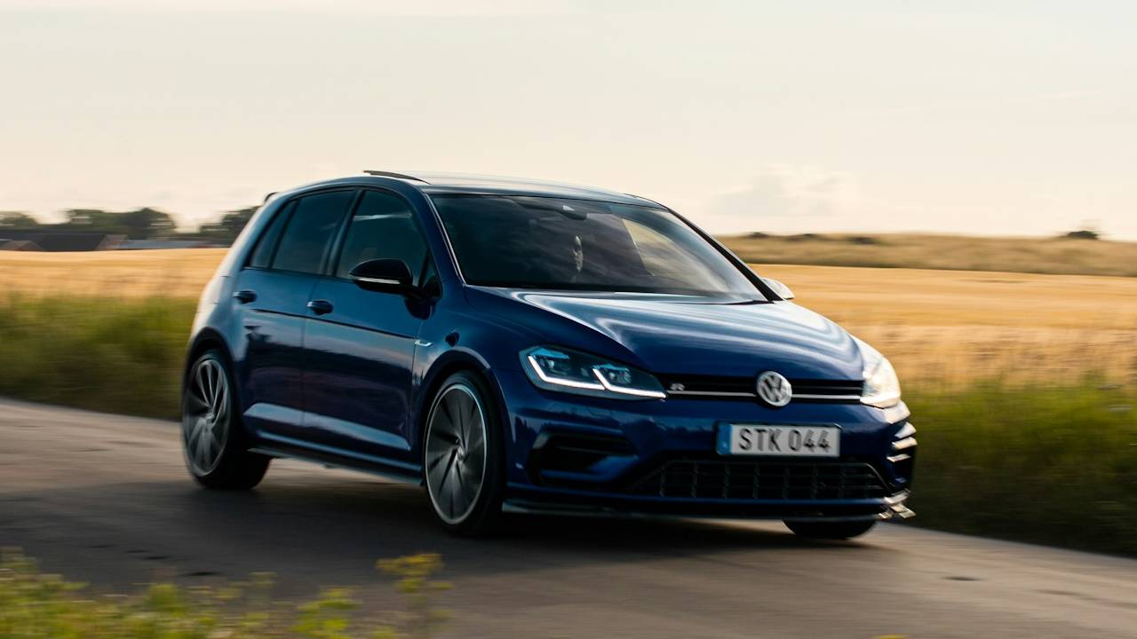 Volkswagen Golf 1.jpg