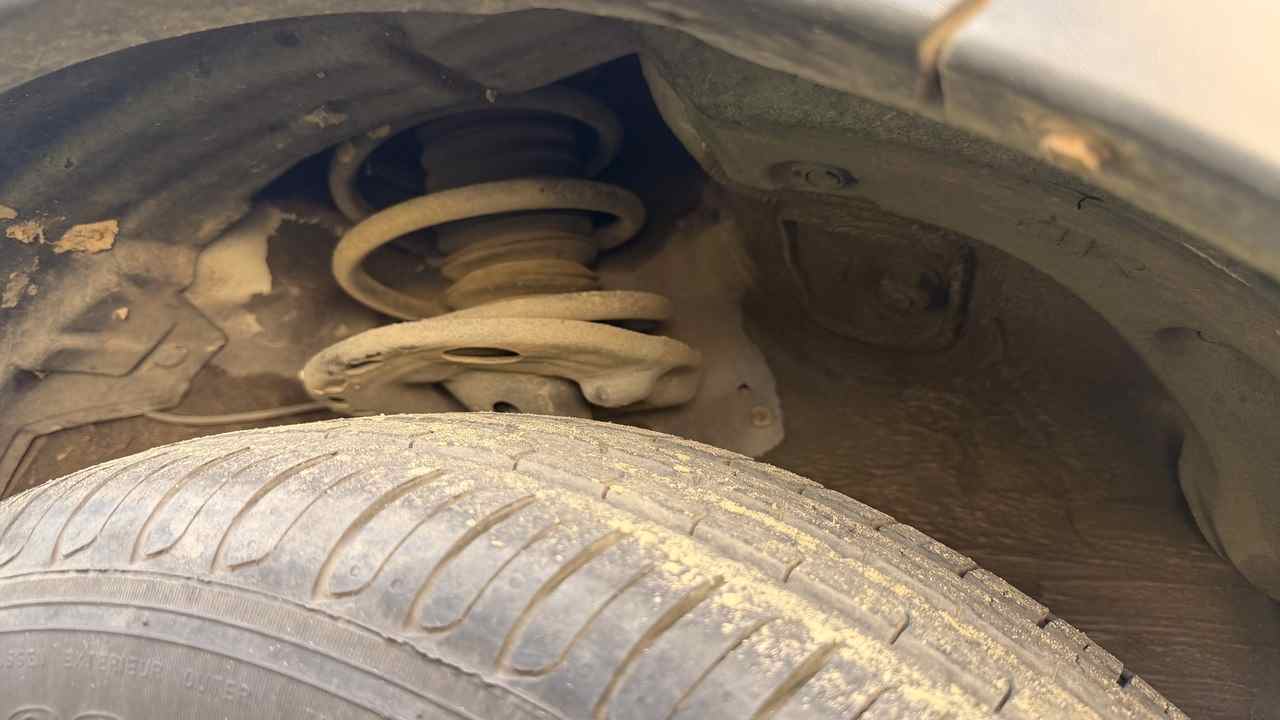 auto tlmic pruzina.jpg
