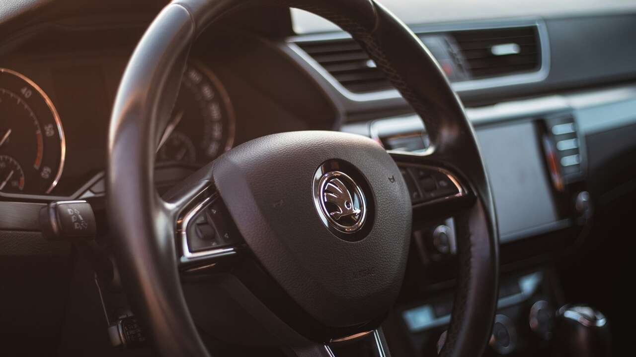Škoda zvoláva 1,7 milióna áut. Problém s riadením sa týka Octavie, Superbu, Karoqu aj Kodiaqu